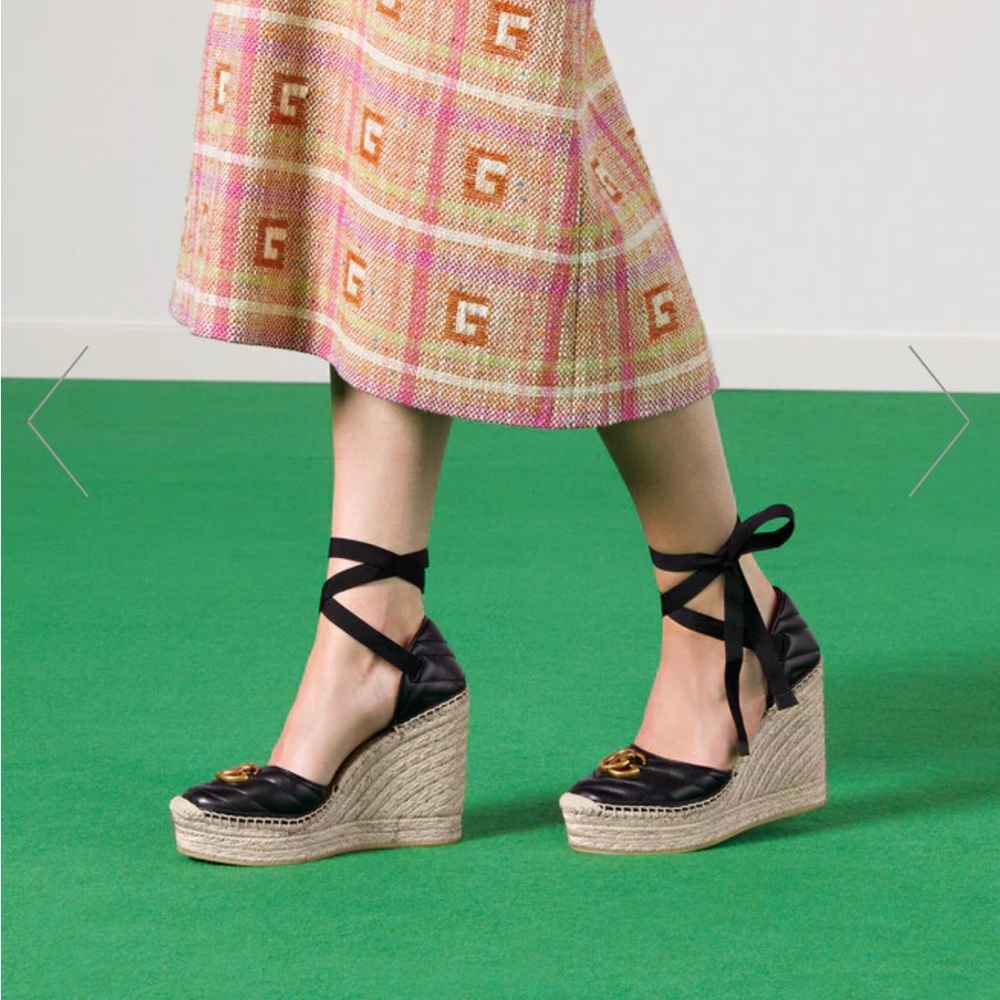 GUCCI BLACK LEATHER GG SPADRILLES